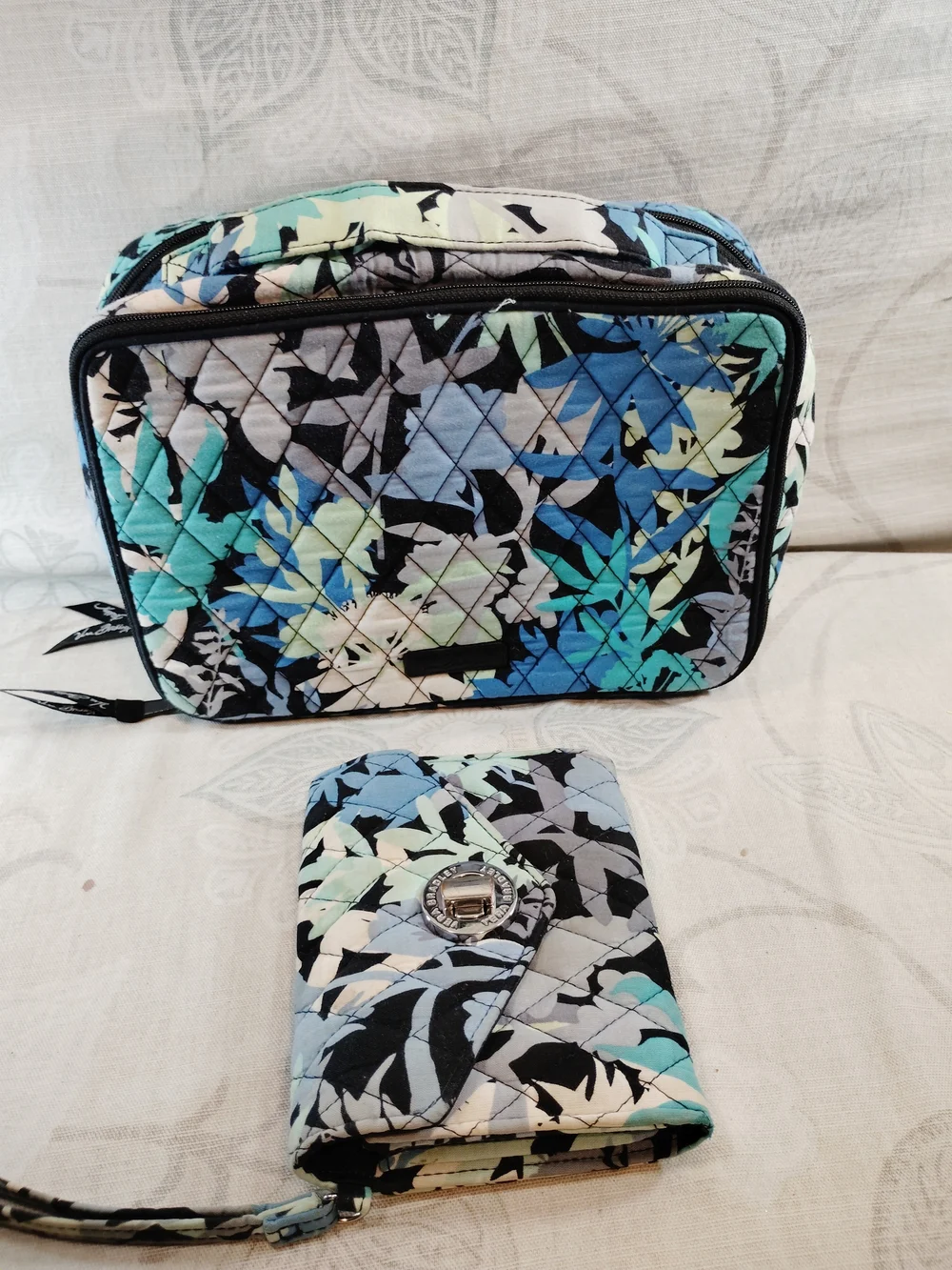 Vera Bradley Quilted Floral Cosmetic Case and Wristlet in Aqua Blue Black